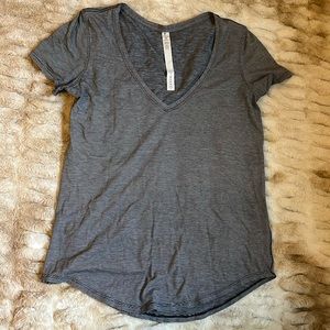 Lululemon very small line stripe Black & White V-neck tee